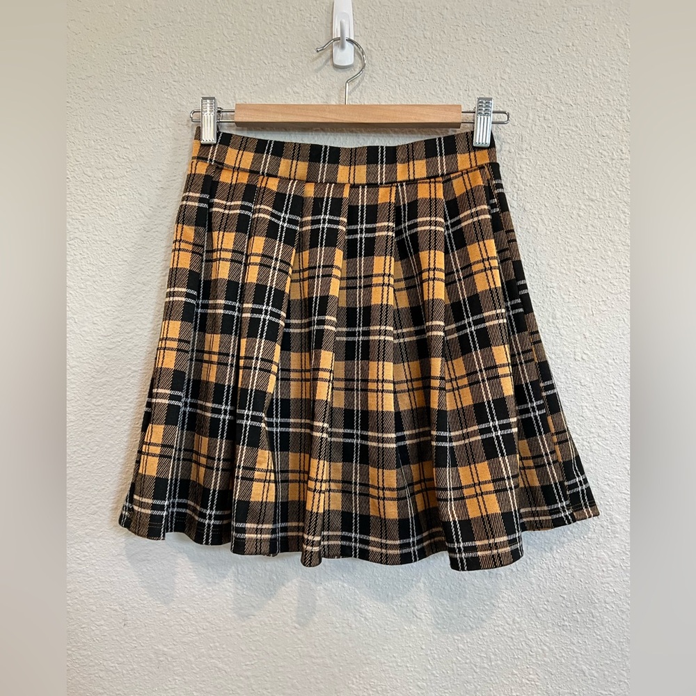 #765 Just Polly Mini Tartan Pleated Skirt Size Small